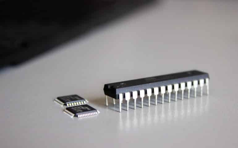 Porque nos cambiamos de ATMEGA328 a SAMD21